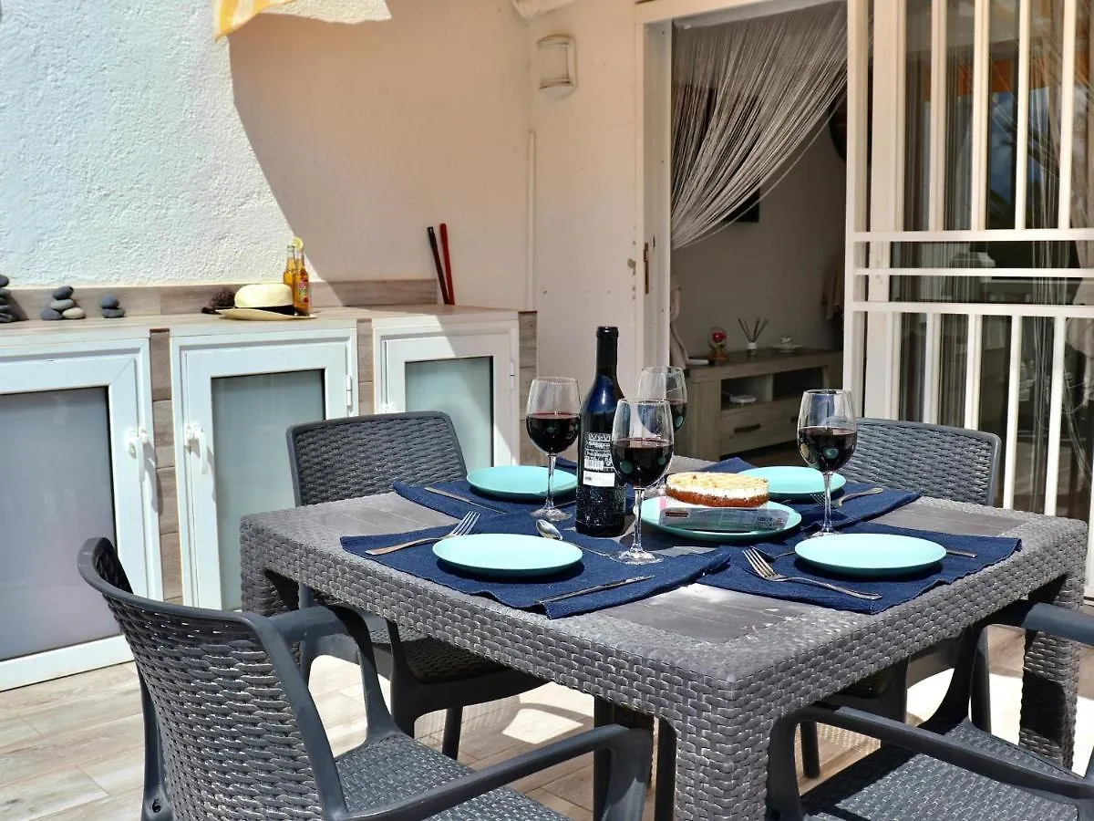 Playa Ajabo Beachfront Apartment Callao Salvaje