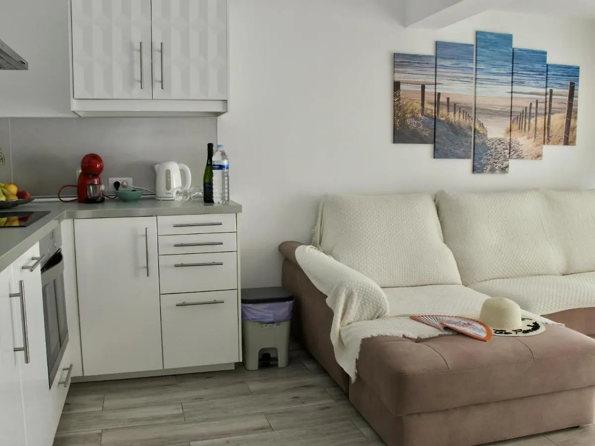 Playa Ajabo Beachfront Apartment Callao Salvaje